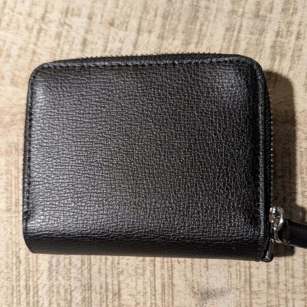 Karl Lagerfeld Paris Jacqueline Leather Wallet Black w/ Raised Block Lettering - Picture 7 of 12